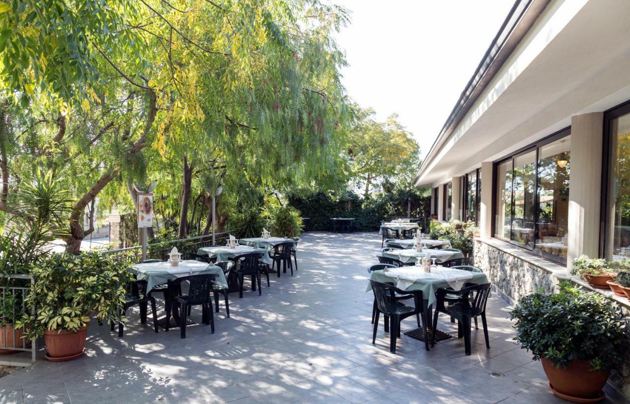 Happy Days Aparthotel Capo Vaticano Ngoại thất bức ảnh