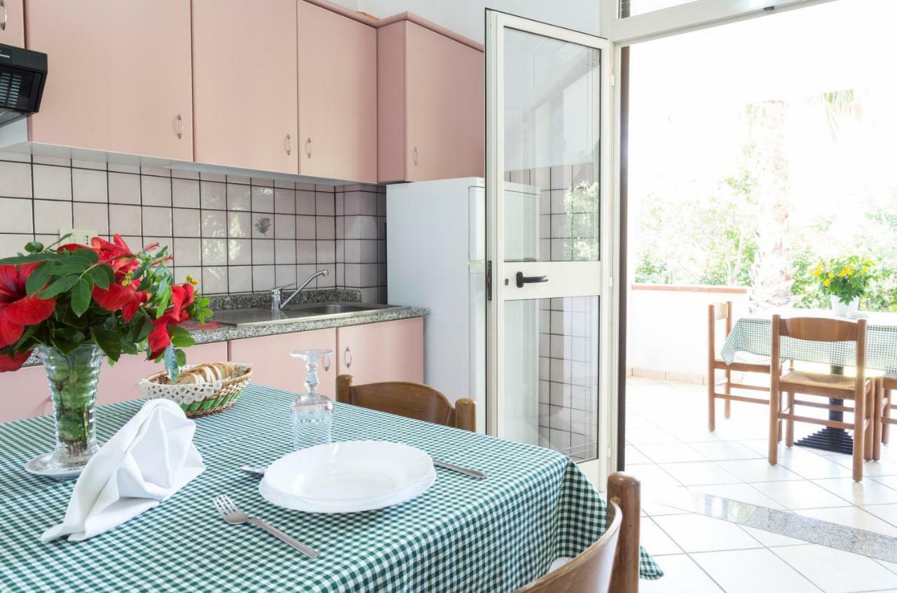 Happy Days Aparthotel Capo Vaticano Ngoại thất bức ảnh