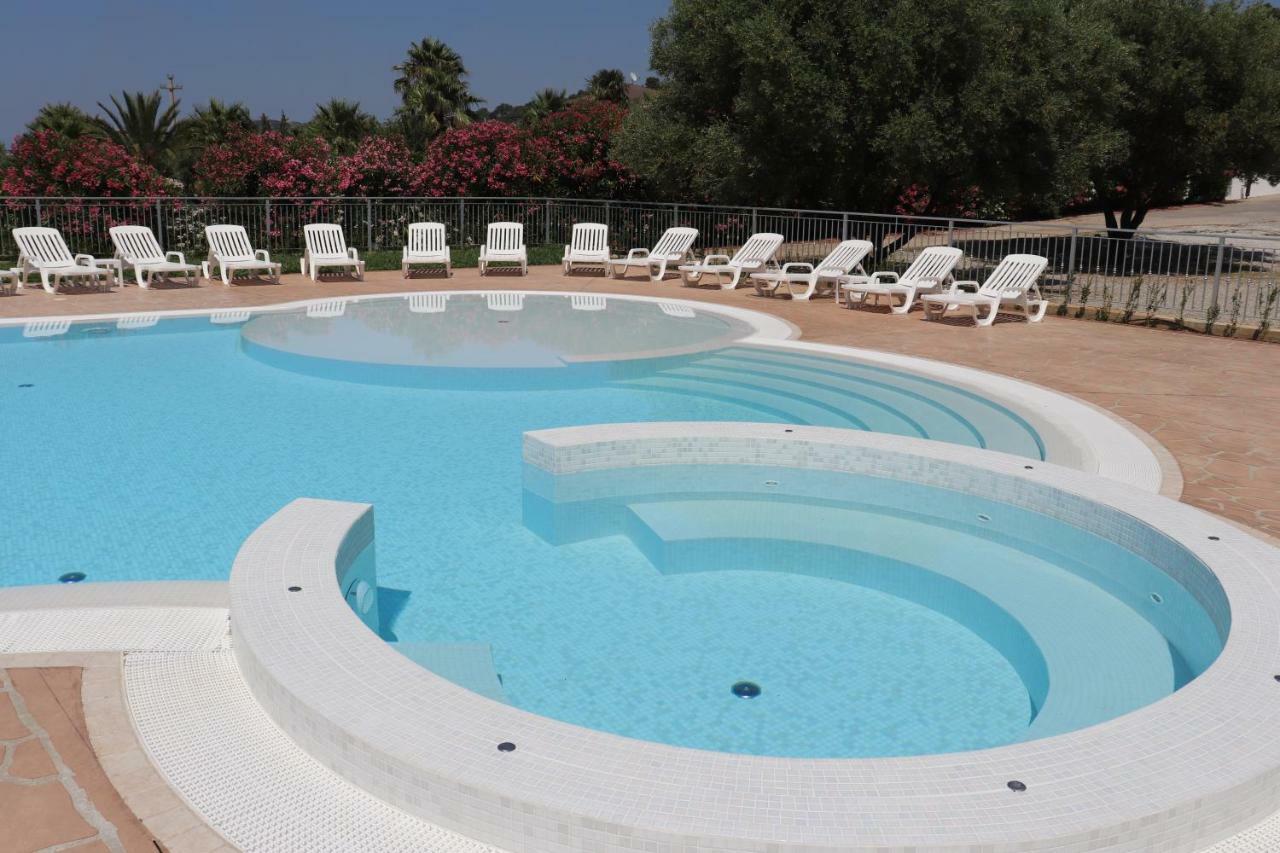 Happy Days Aparthotel Capo Vaticano Ngoại thất bức ảnh