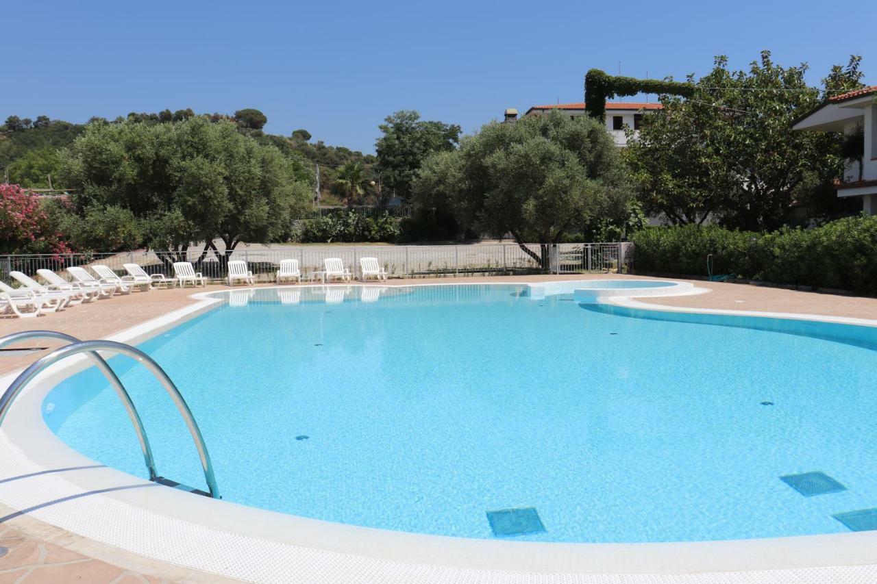 Happy Days Aparthotel Capo Vaticano Ngoại thất bức ảnh