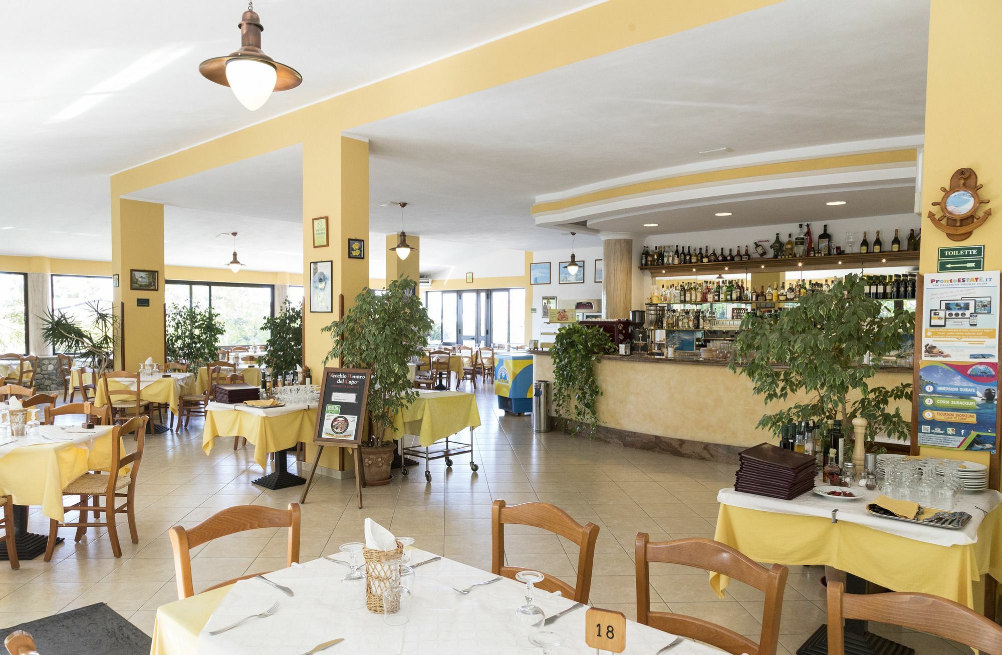 Happy Days Aparthotel Capo Vaticano Ngoại thất bức ảnh