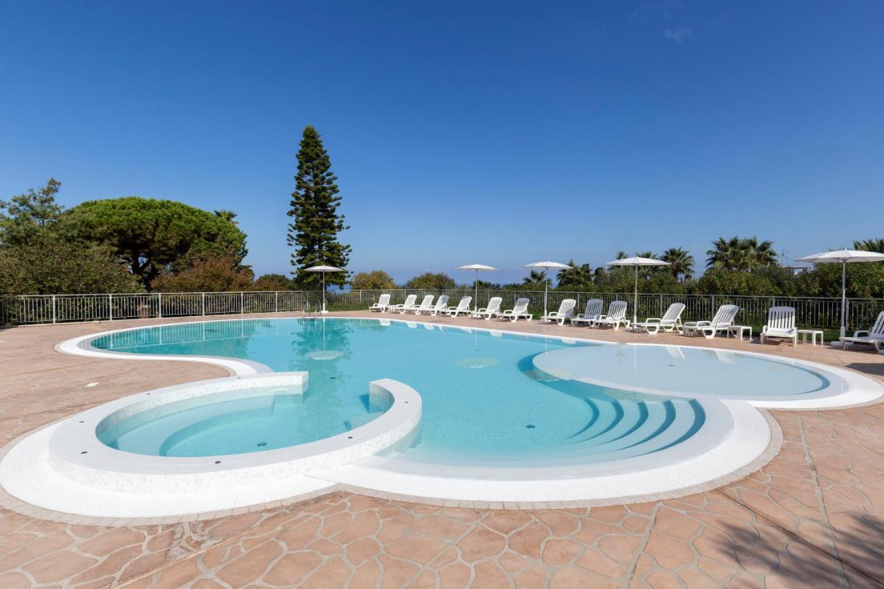 Happy Days Aparthotel Capo Vaticano Ngoại thất bức ảnh