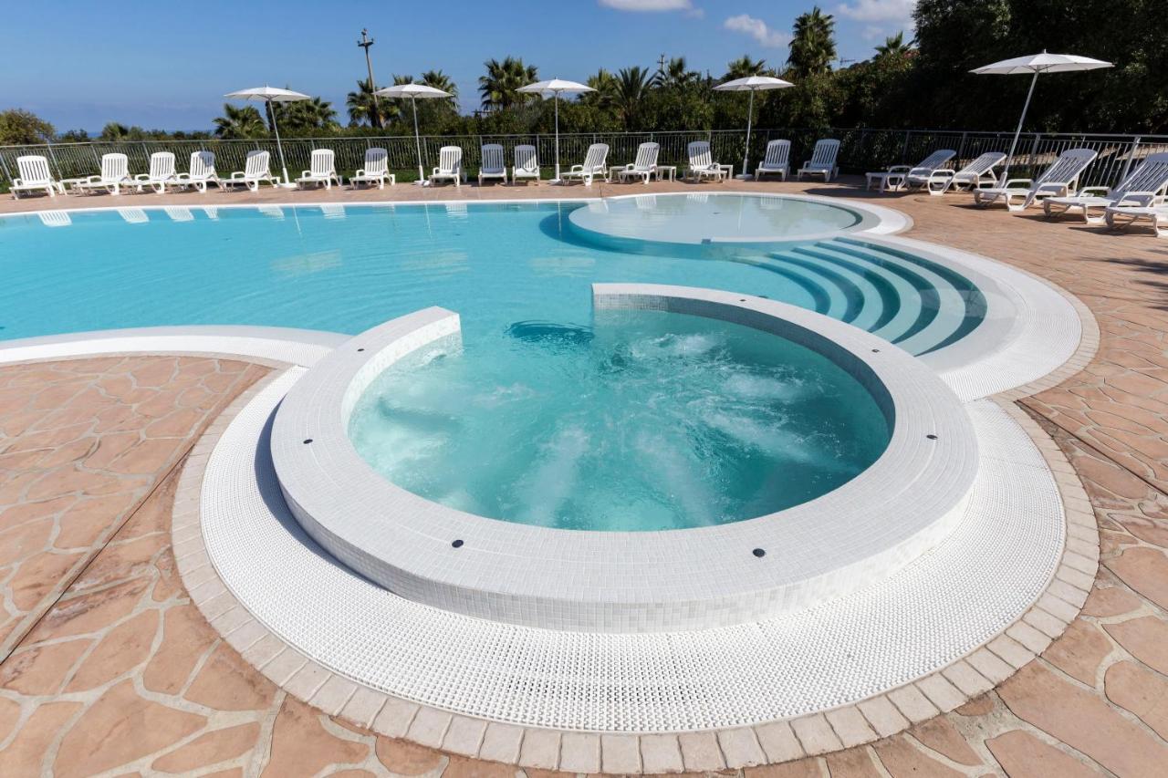 Happy Days Aparthotel Capo Vaticano Ngoại thất bức ảnh